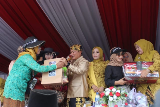 Semangat Gotong Royong Warnai Karnaval Budaya Hari Jadi Kuningan ke-527