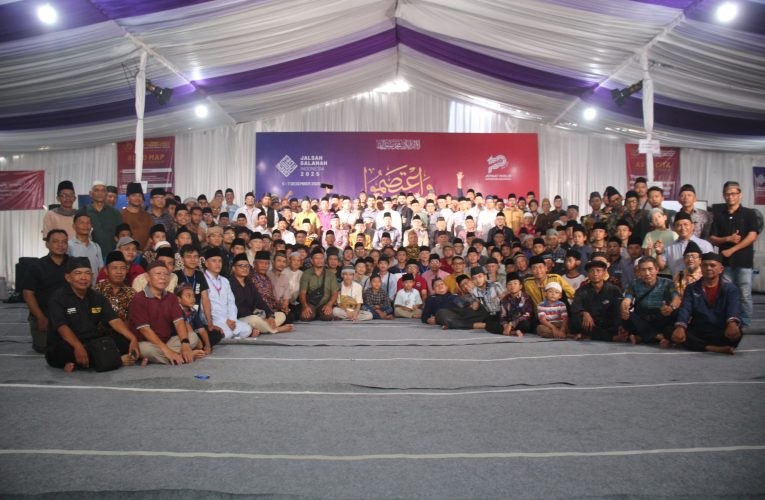 Ribuan Jemaah Ahmadiyah Serentak Gelar Jalsah Salanah