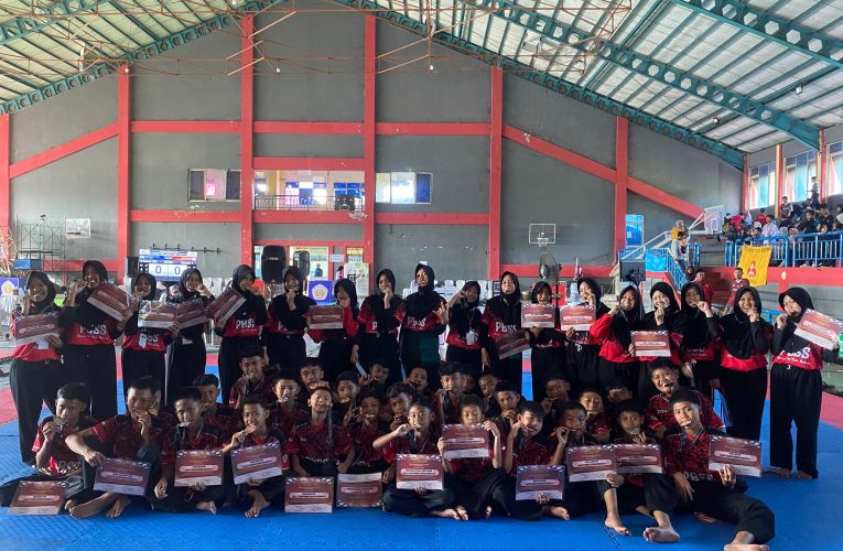 PBSS SMP IT Miftattholibin Raih Kontingen Terbaik di Cirebon Mentereng Championship 2025