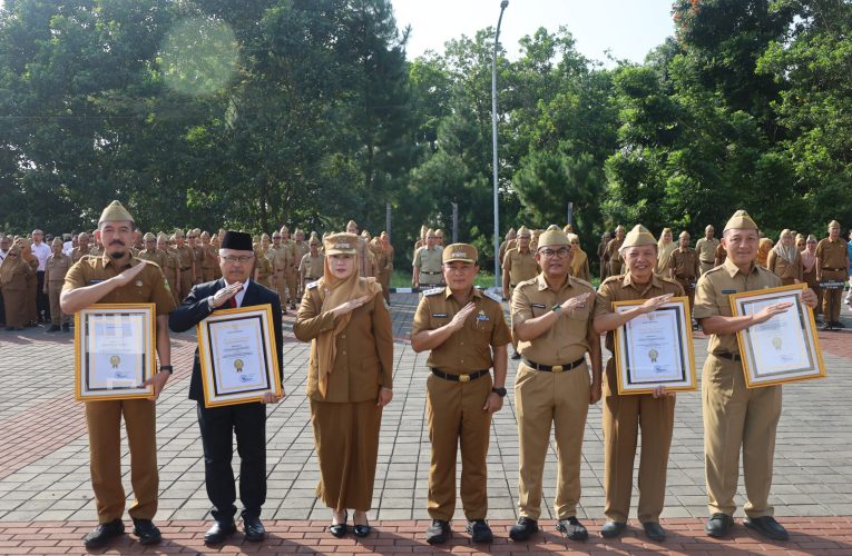 Skor RB Kuningan 2025 Melejit, Publik Menagih Bukti Nyata Pelayanan