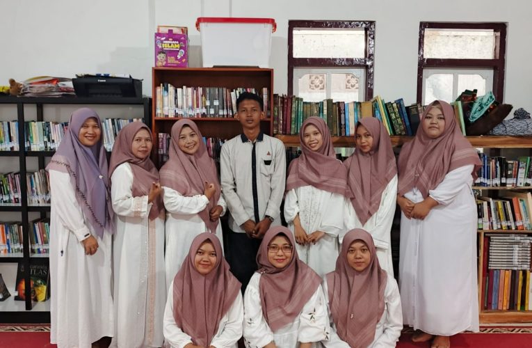 Alat Pinjaman Bukan Halangan, Hadroh TBM Pondok Kata Tampil Maksimal