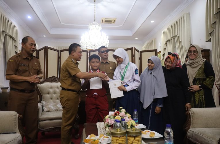 Bukan Sekadar Bakat, Ini Rahasia Dua Pelajar Kuningan Sabet Medali Olimpiade di Sydney