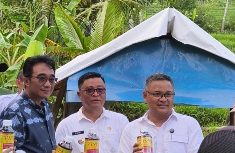 Perang Cerdas” di Sawah Cipakem, Kuningan Kerahkan Pasukan Alami Amankan Stok Pangan