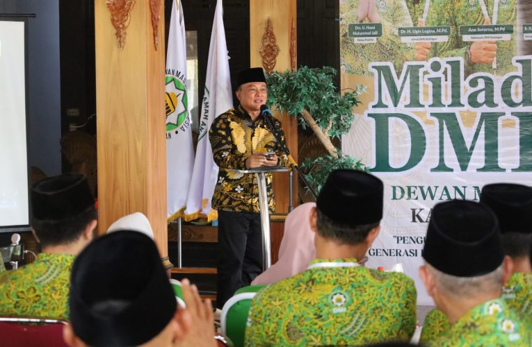 Deklarasi 100 Masjid Ramah Anak, Strategi Kuningan Jinakkan Candu Gawai hingga Tawuran