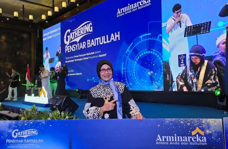 Dari Syiar Baitullah Menuju Negeri Sakura, Dedikasi Insani Prof. Dewi Laelatul Badriah,M.Kes., yang Berbuah Manis