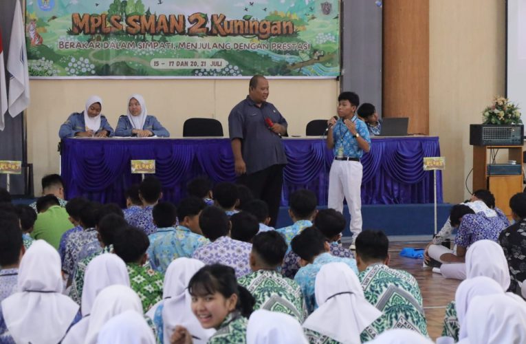 Judol dan Pinjol Incar Pelajar, Diskominfo Kuningan Bentengi Siswa SMAN 2 dan SMK Automatsuda