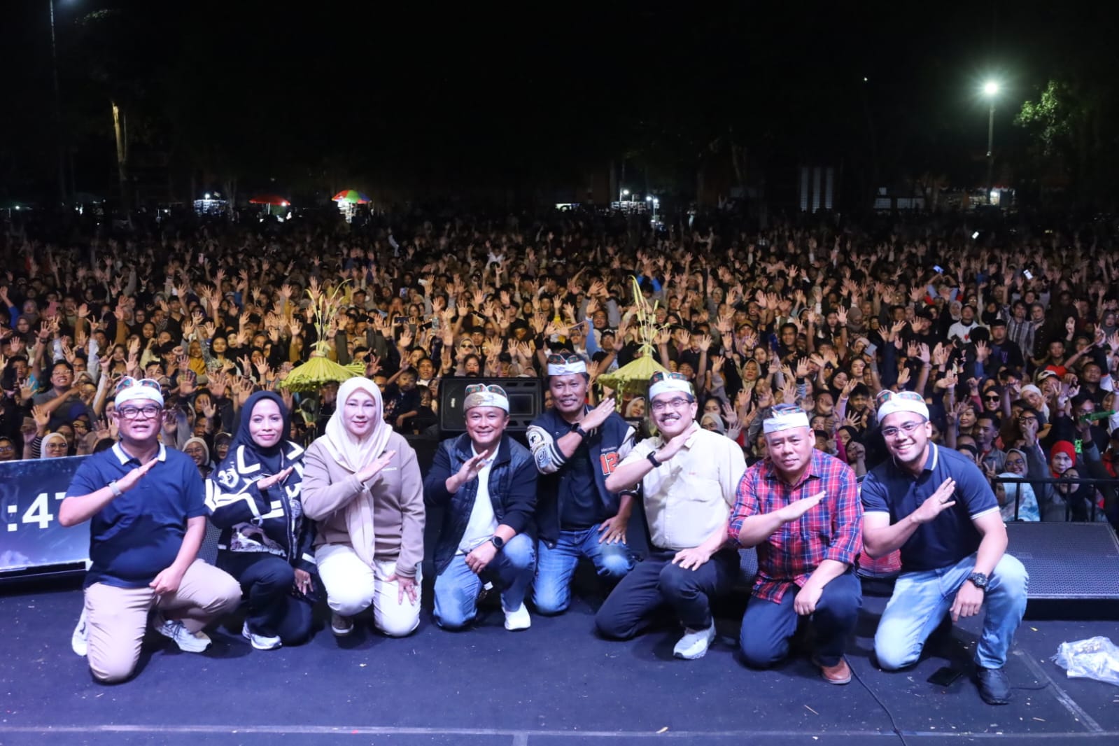 Ribuan Warga Padati Pandapa Paramarta, Hiburan Rakyat Hari Jadi ke-528 Kuningan Berlangsung Meriah dan Tertib