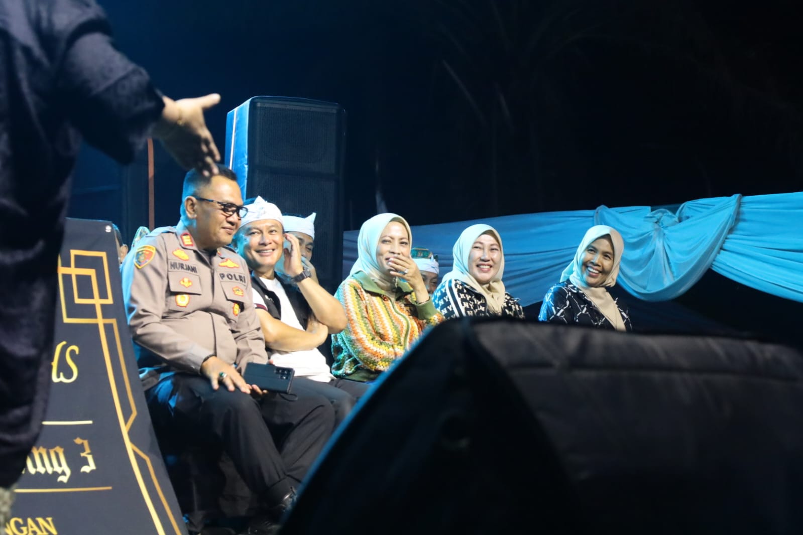 Bukan Cuma Panggung Hiburan, Pemkab Kuningan Boyong 22 Layanan Publik Gratis ke Lapangan Desa Lewat Program Saba Lembur