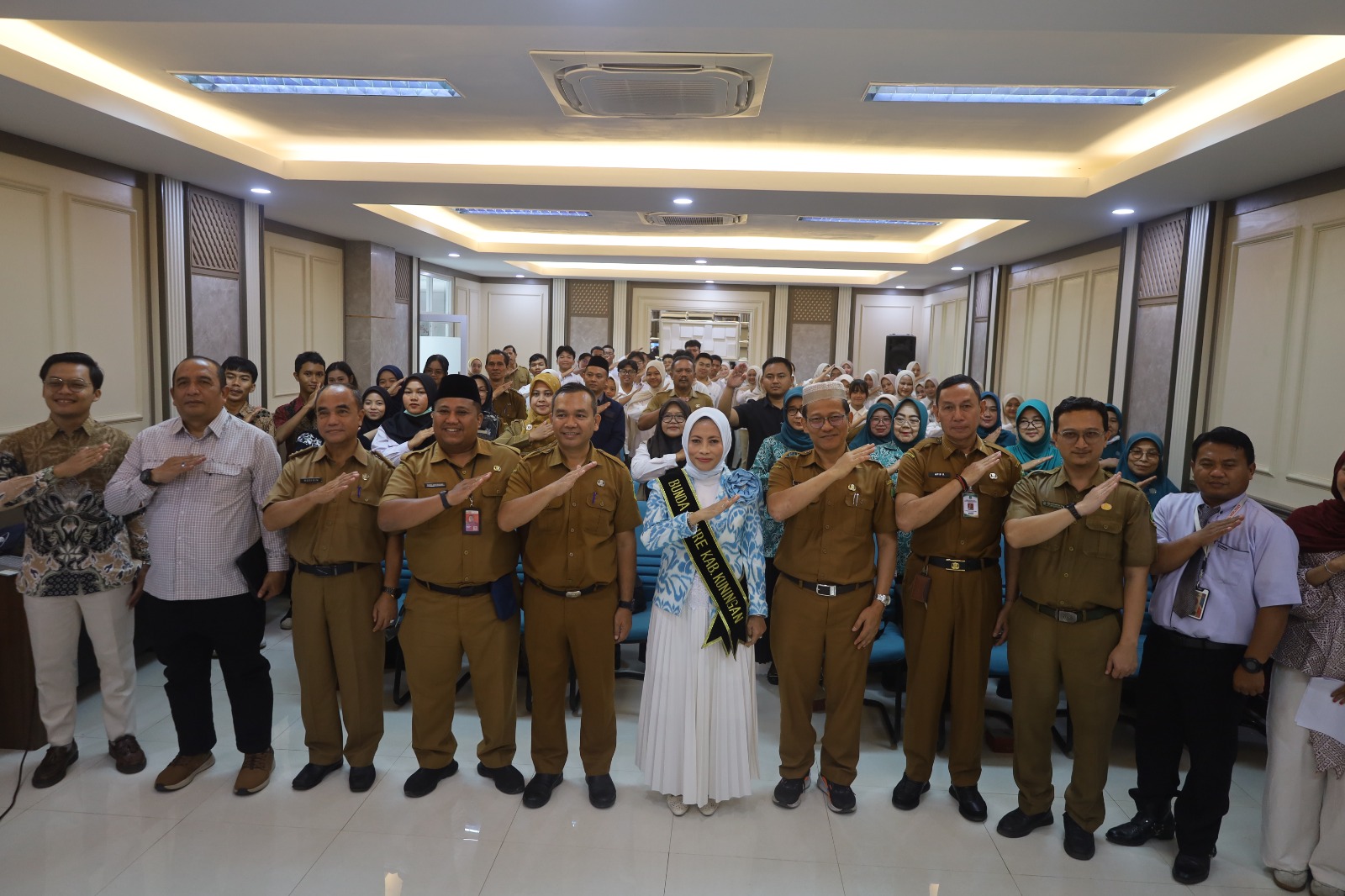 Cetak Agen Perubahan Di Tingkat Remaja, Pemkab Kuningan Resmikan Sekolah Genre dan Seleksi Duta Genre 2026