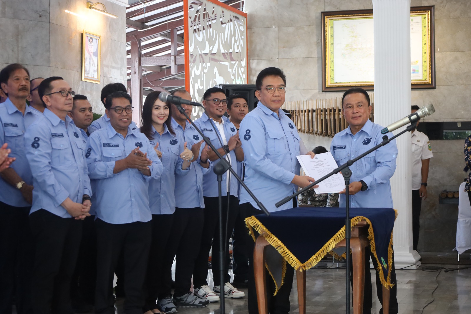 Dorong Pertumbuhan Ekonomi Regional, Bupati Dian Kukuhkan Pengurus Kunci Bersama Investment Forum 2026–2031