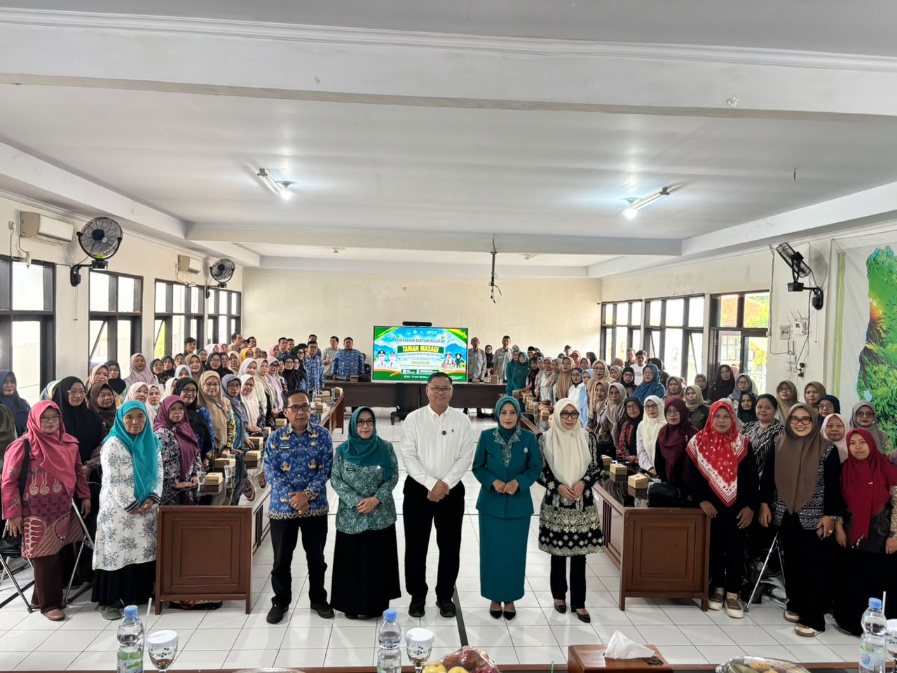 Naik Kelas dari Halaman ke Pekarangan, Pemkab Kuningan Luncurkan Gerakan “TATAPAKAN JATI” untuk Tekan Inflasi